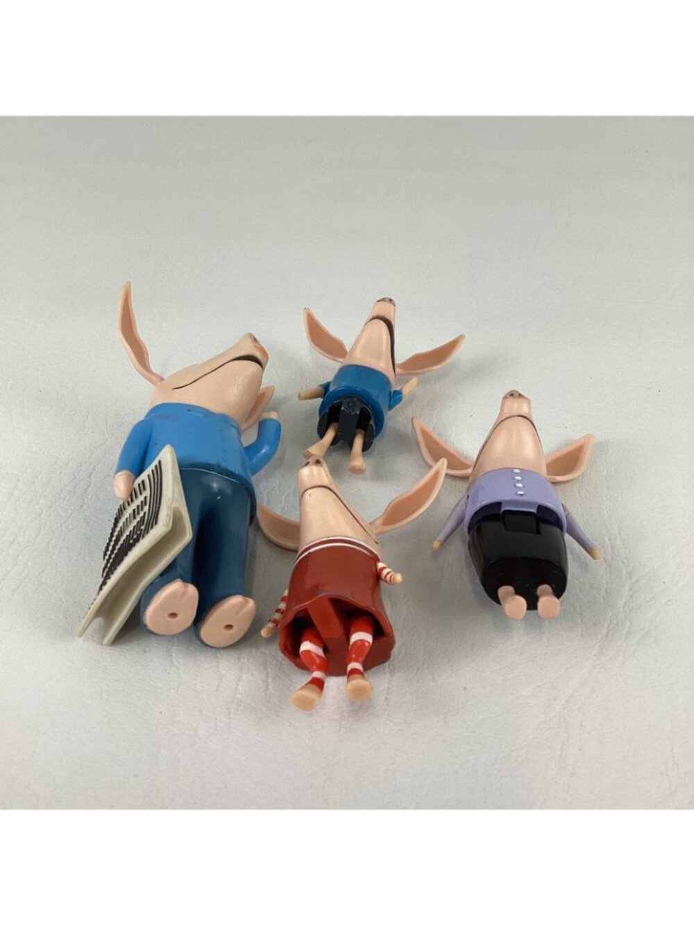 Olivia The Pig Family PVC Figure Bundle Lot Dad Newspaper Ian 2010 Spin Master - Picture 3 of 7